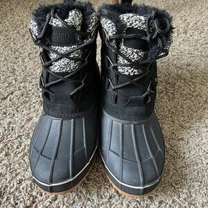 Khombu Black Snow Boots Size 10